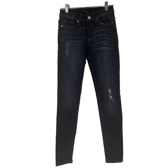 Kancan Midrise Skinny Jeans Size 1 / 24 New with tags - Picture 1 of 7
